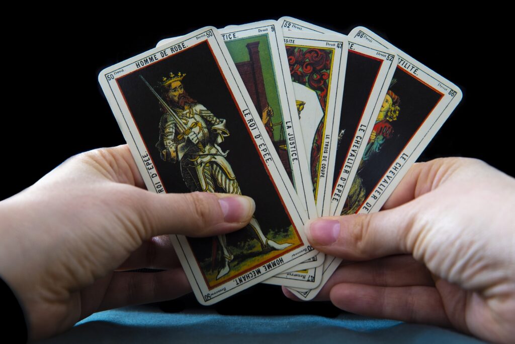 Hora del espejo 7:19 pm - Interpretación del Tarot